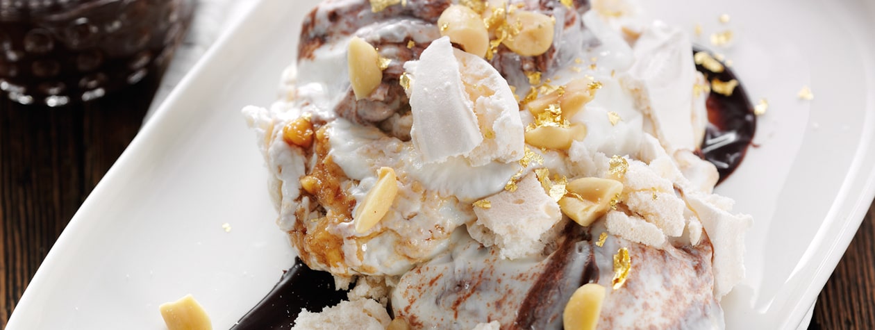 Chocolate & Peanut Butter Eton Mess