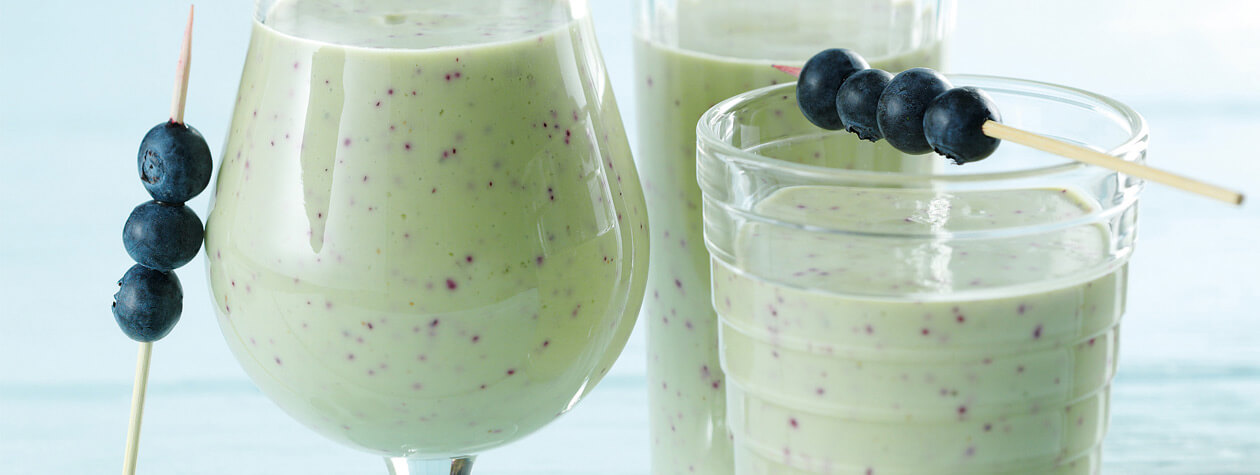 Avocado, Banana & Blueberry Smoothie